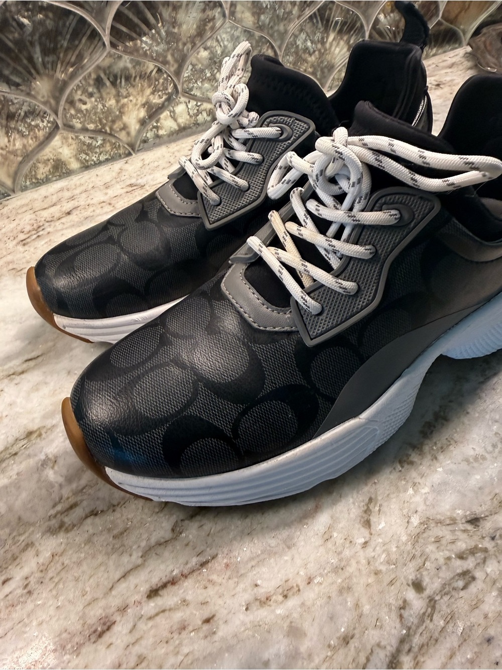 Coach Logo Women's
Sneakers_Signature Tech
Runner_Grey Black_Running
Shoes~7.5 - Picture 2 of 15